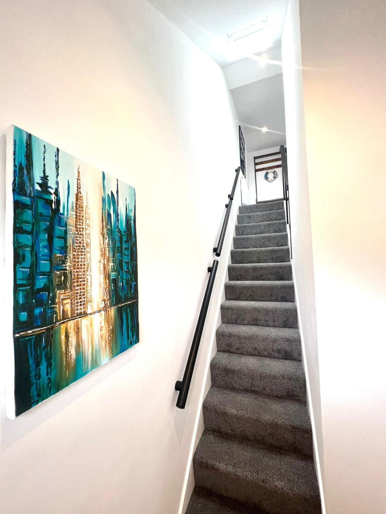 Seascape - Stylish Modern Apartment Barton on Sea Buitenkant foto